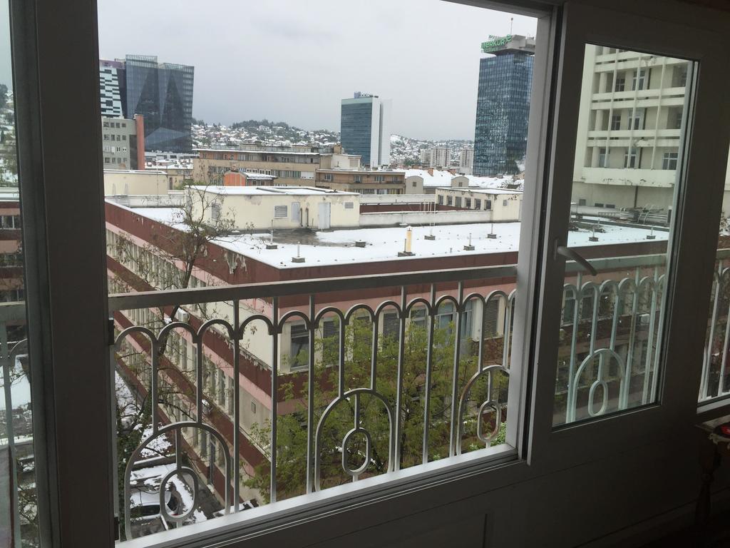 Mini Central Sarajevo Buitenkant foto