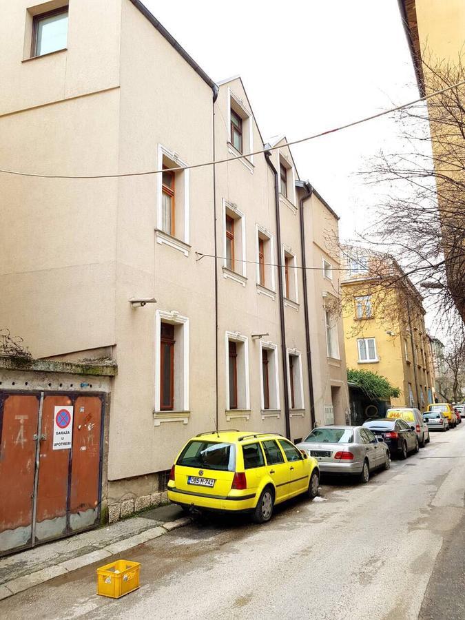 Mini Central Sarajevo Buitenkant foto